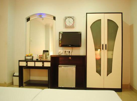 Fabexpress Neeranand Regency - Fully Vaccinated Staff Hotel Calcutá Quarto foto